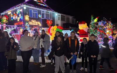 OLLY Session – Christmas Lights & Santa Visit